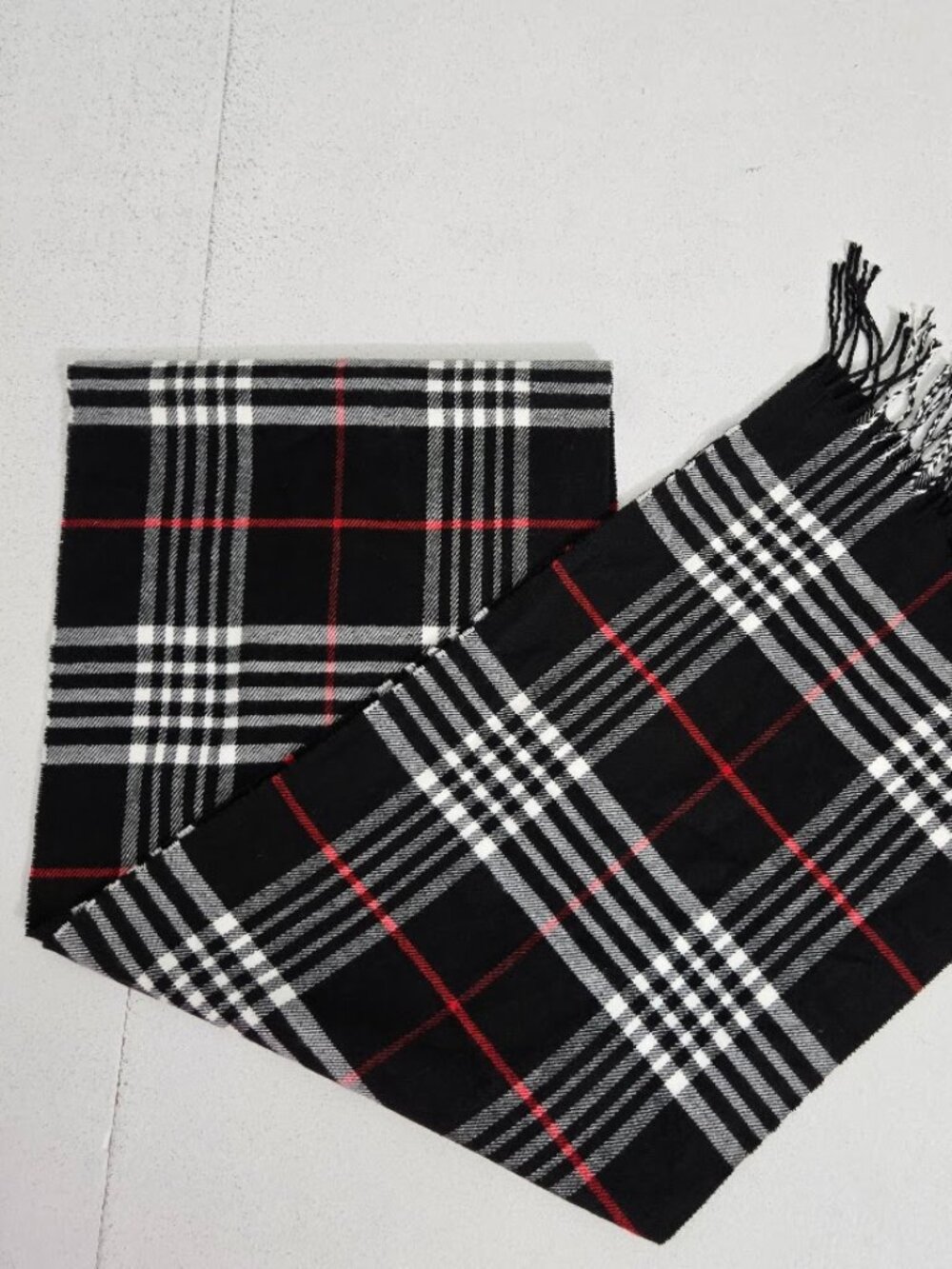 100% Cashmere Black White Red Tartan Plaid Scarf Fringe 66x11" Preppy Old Money